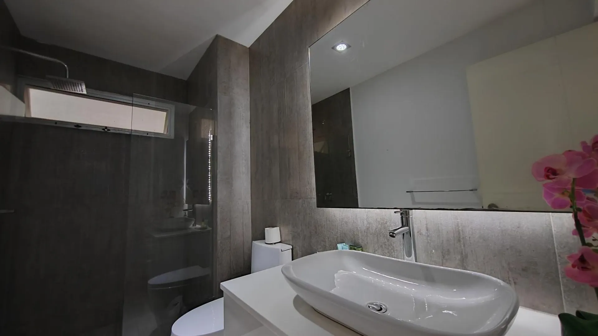 Centrally Located Apartments Steps Away From 5Th Avenue And The Beach! By.Yeah Playa del Carmen Mexico