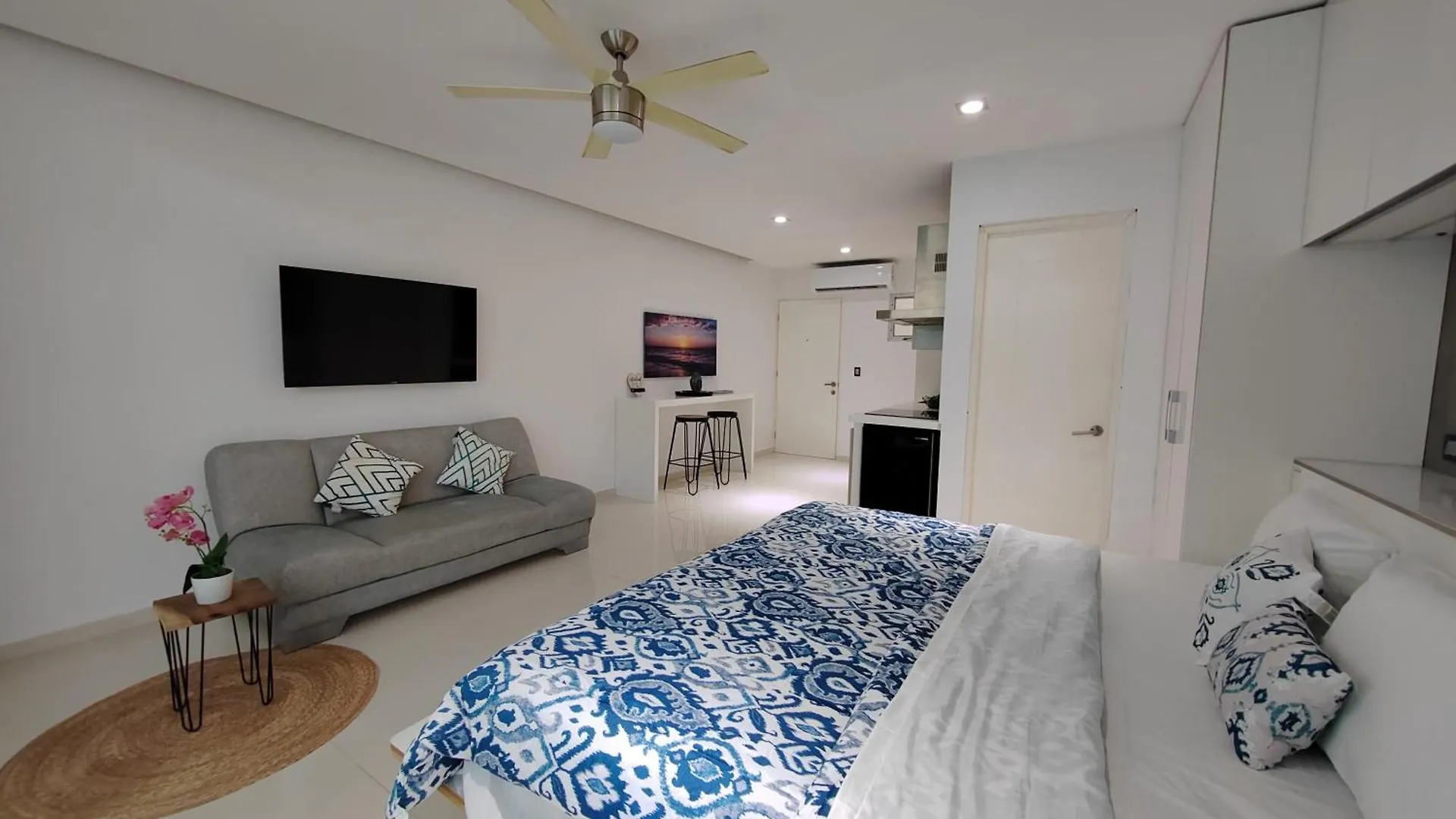 Centrally Located Apartments Steps Away From 5Th Avenue And The Beach! By.Yeah Playa del Carmen 0*,  Mexico