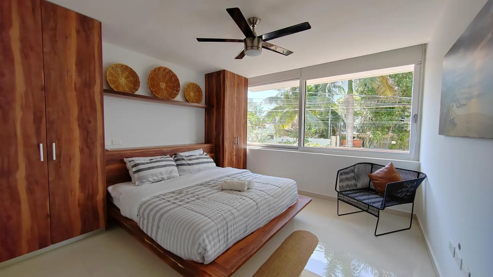 Centrally Located Apartments Steps Away From 5Th Avenue And The Beach! By.Yeah Playa del Carmen