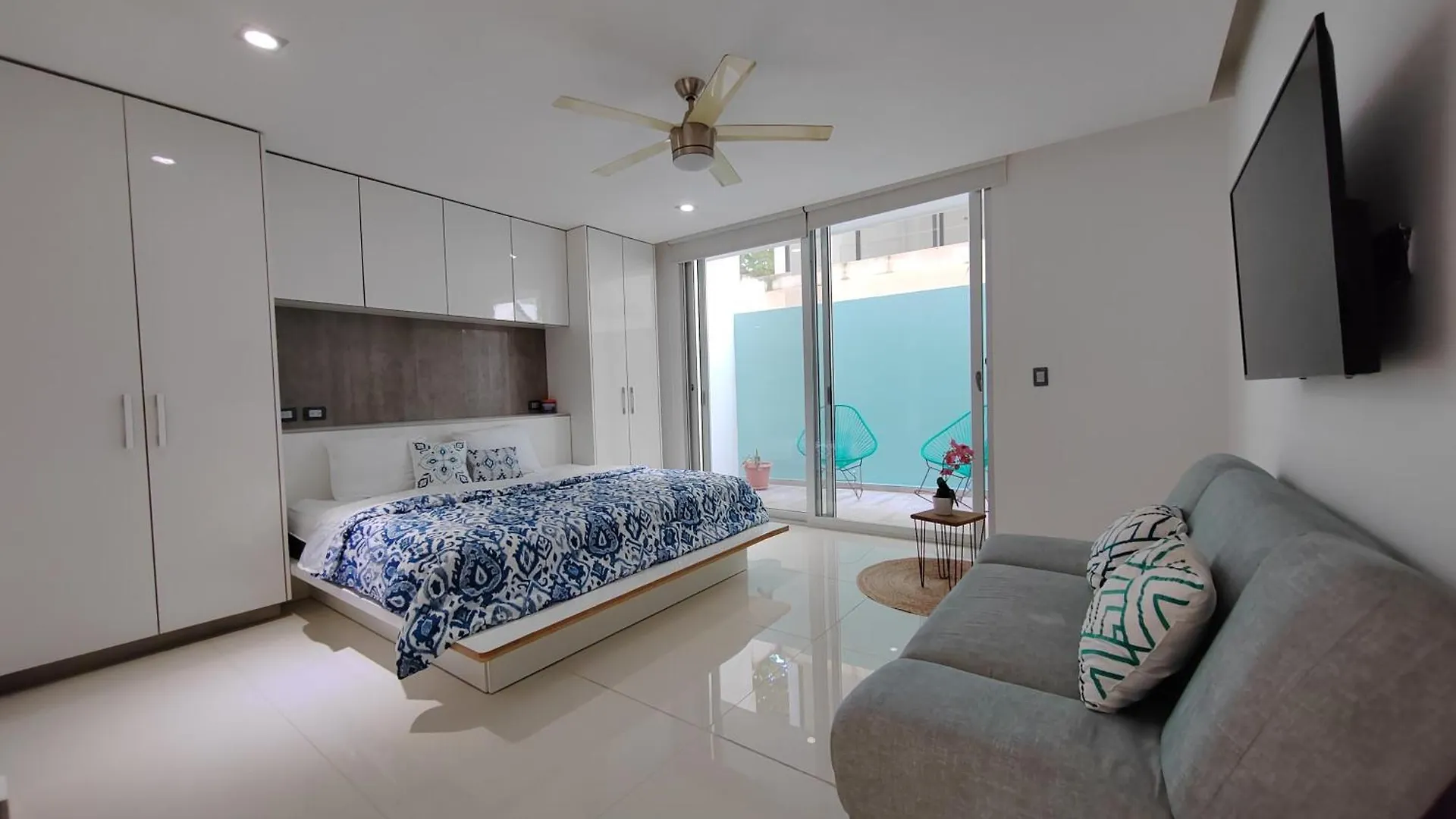 Centrally Located Apartments Steps Away From 5Th Avenue And The Beach! By.Yeah Playa del Carmen