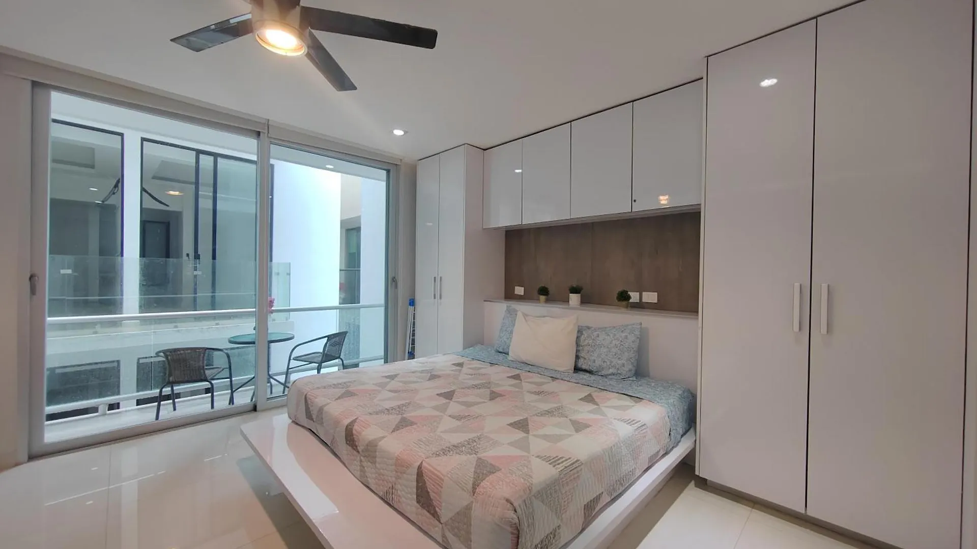 Centrally Located Apartments Steps Away From 5Th Avenue And The Beach! By.Yeah Playa del Carmen