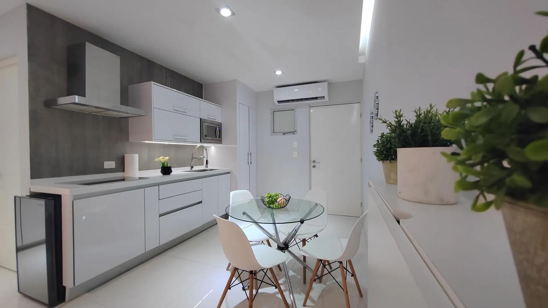 Centrally Located Apartments Steps Away From 5Th Avenue And The Beach! By.Yeah Playa del Carmen