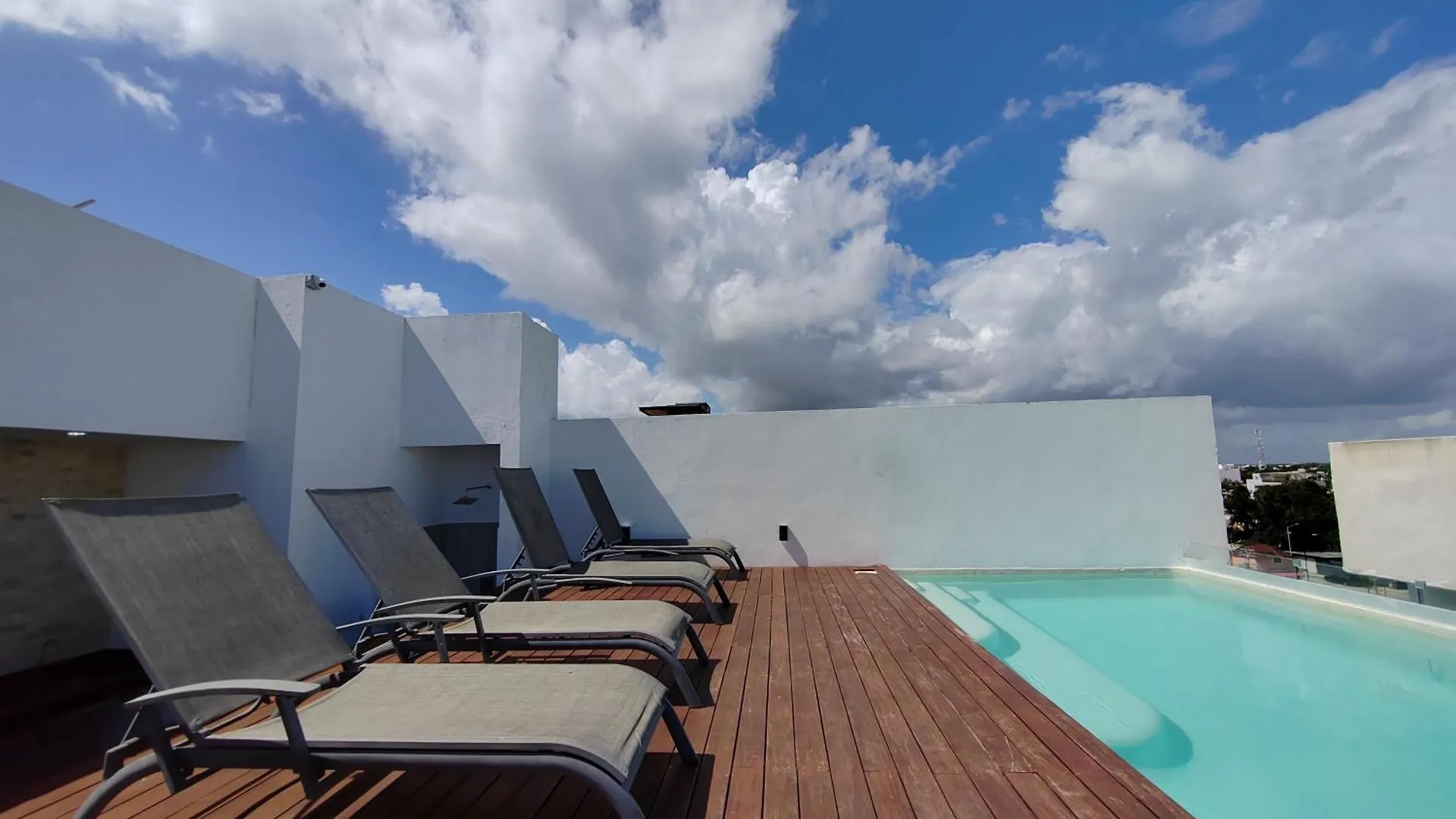 Centrally Located Apartments Steps Away From 5Th Avenue And The Beach! By.Yeah Playa del Carmen
