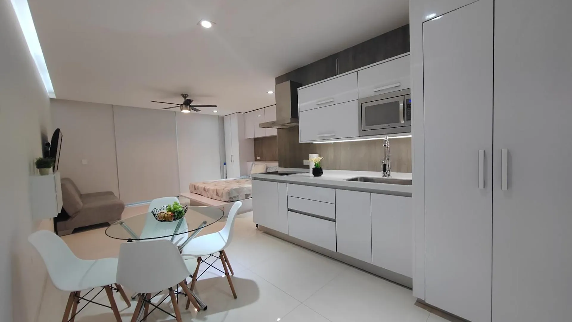 Centrally Located Apartments Steps Away From 5Th Avenue And The Beach! By.Yeah Playa del Carmen